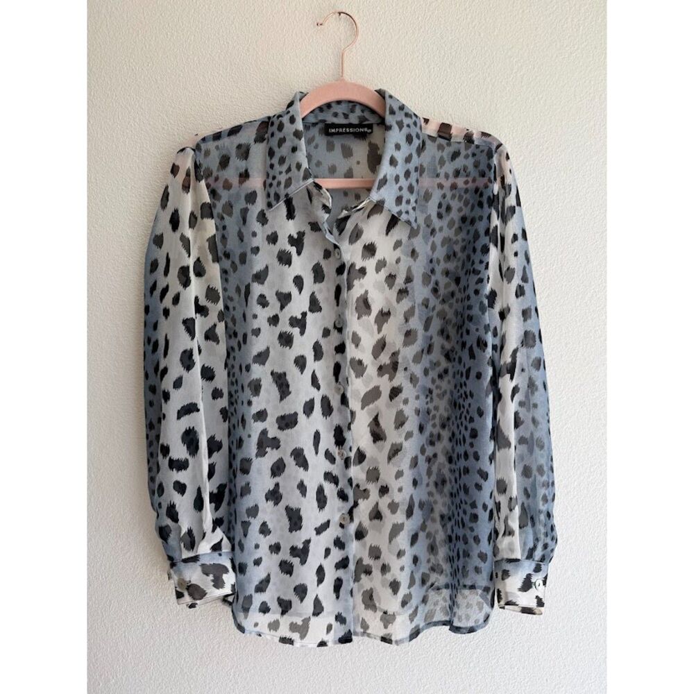 Vintage 90s Impressions Blue Snow Leopard Mother of Pearl Button Down Top size P
